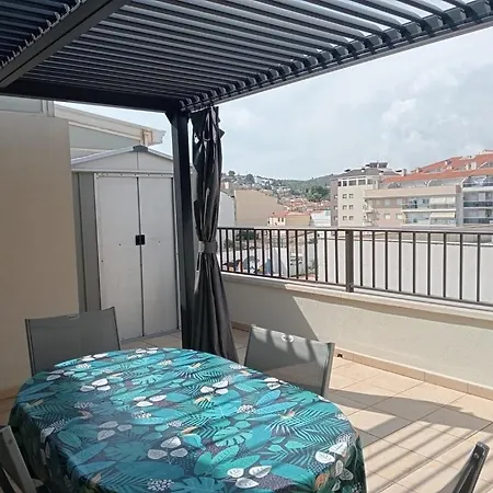 At Atico Duplex Centro Llandels Apartamento